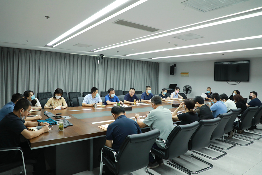 實(shí)業(yè)公司黨委書記講黨課：時(shí)時(shí)放心不下 事事記掛心中 共同推動(dòng)實(shí)業(yè)公司各項(xiàng)工作邁上新臺(tái)階